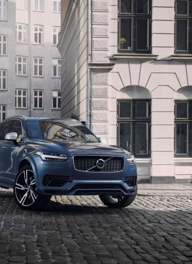 Photo d'un véhicule Volvo XC90 RECHARGE